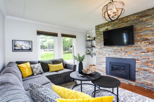 Blue Mountain 3 BR 108 Mountain Walk Chalet — 4-Star Luxury Hotel in Collingwood, Canada