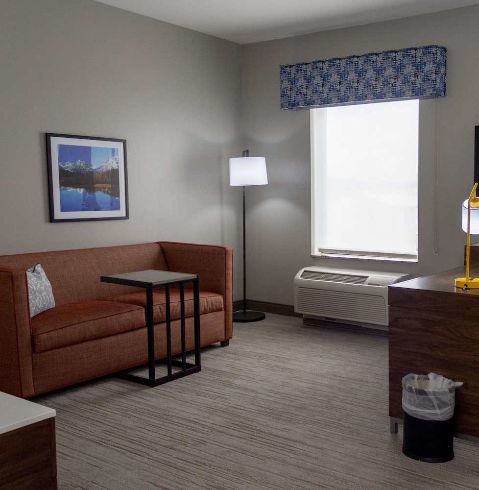 Hampton Inn & Suites Riverton - photo 31