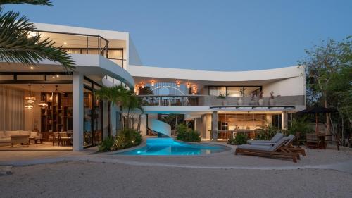 Villa Aqua — 4-Star Luxury Hotel in Tulum, Mexico