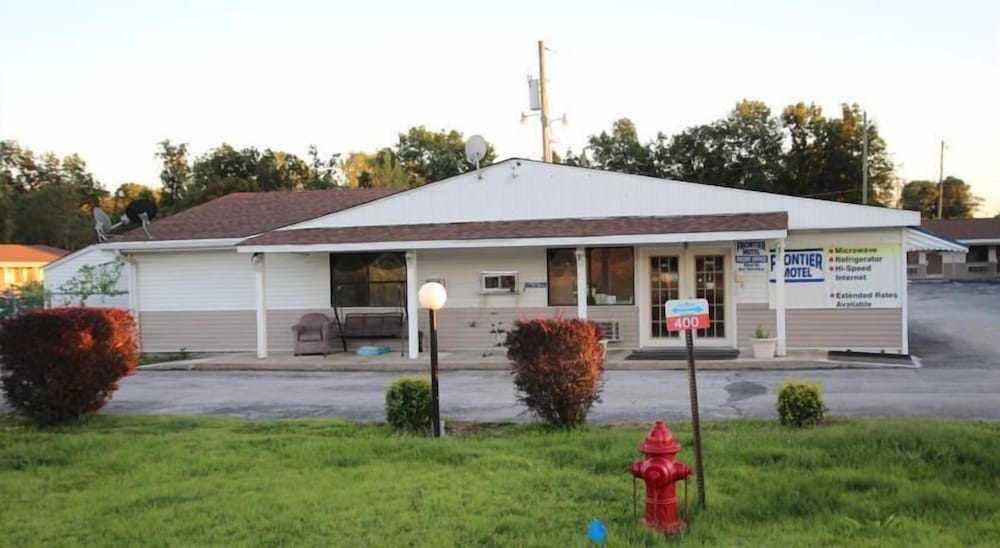 Frontier Motel - photo 3