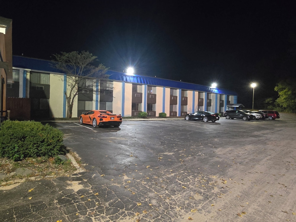 Days Inn by Wyndham Portage Cascade Mountain area - photo 101