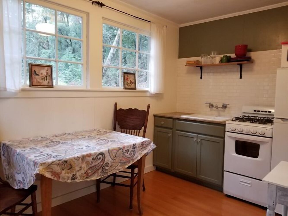 China Creek Cottages - photo 39