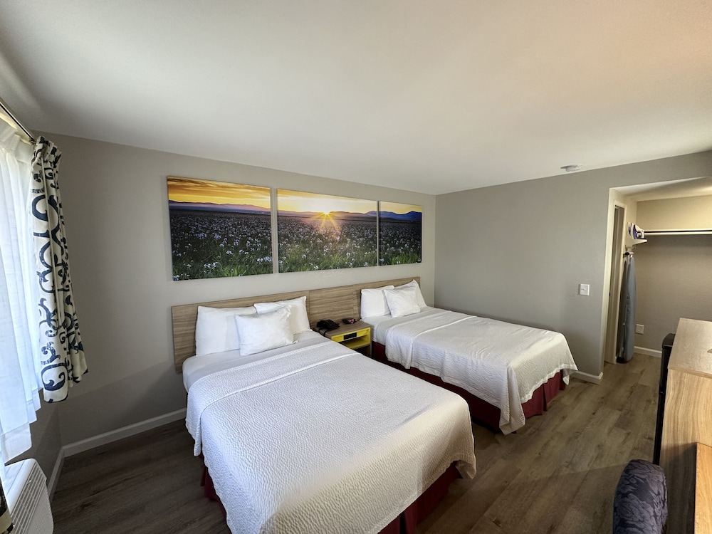 Days Inn by Wyndham San Marcos - photo 8