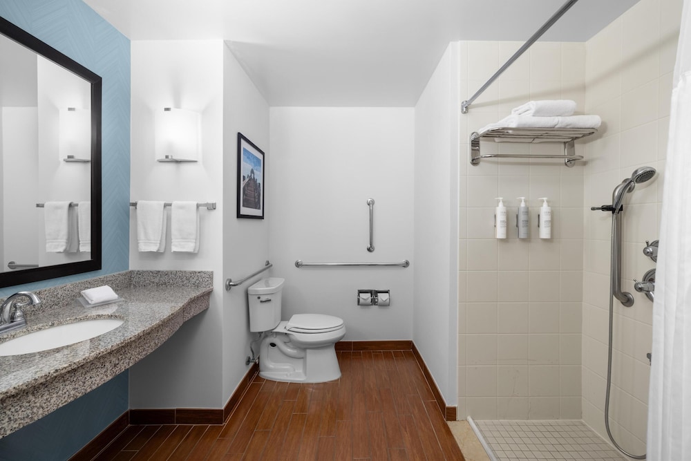 Hilton Garden Inn Pascagoula - photo 31