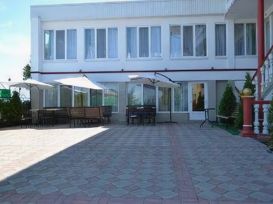 Argo - carbon neutral hotel in Simferopol