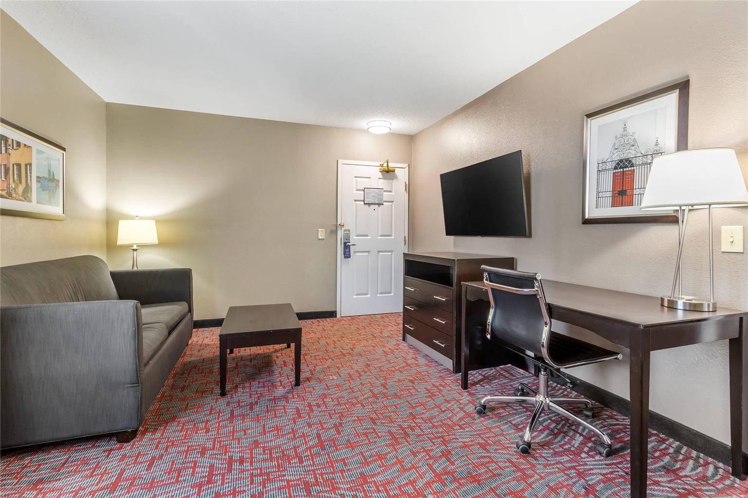 Comfort Inn & Suites North Charleston Northwoods - photo 14