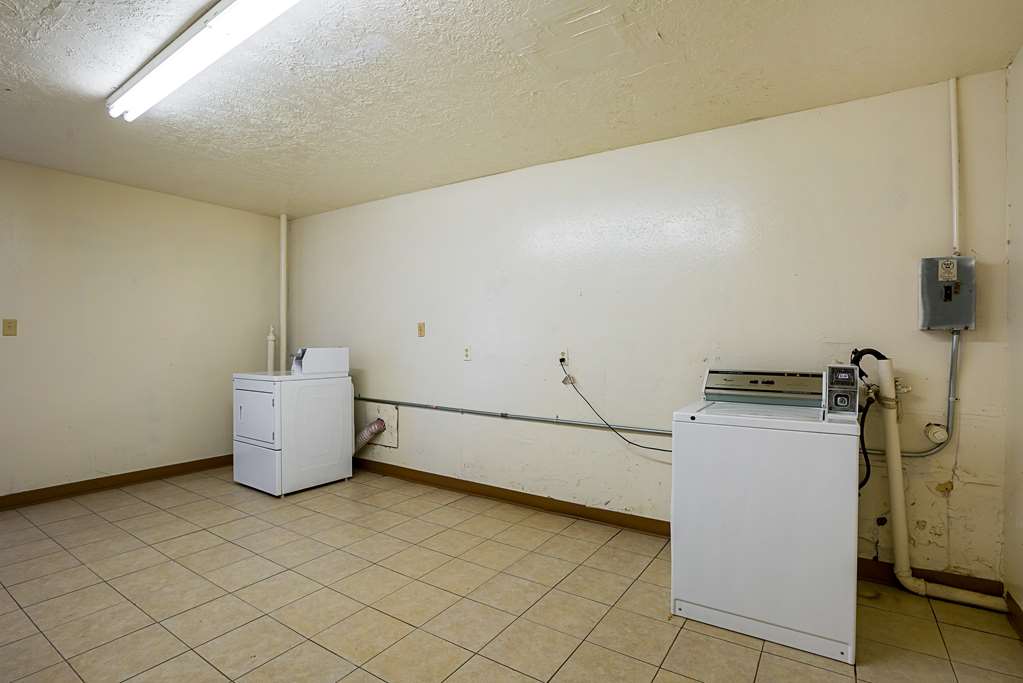 Motel 6 Madisonville TX - photo 28