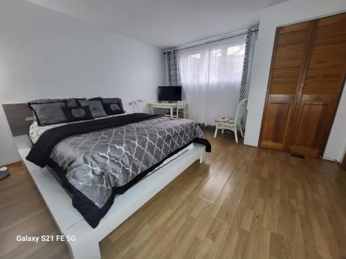 CosyRoom — hotel in Brossard