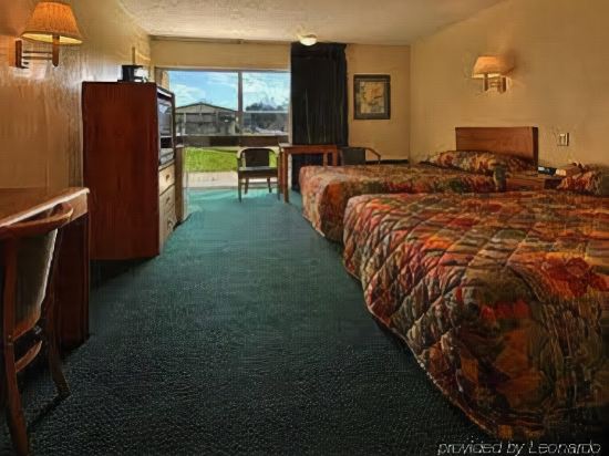 Super 8 Alexandria - photo 8