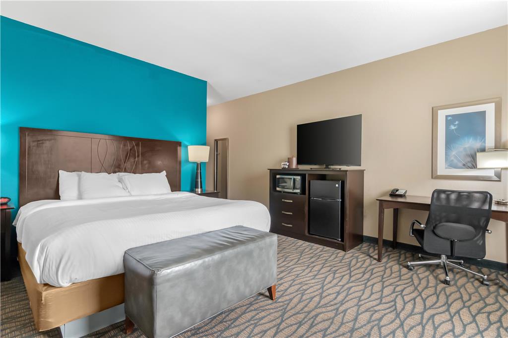 Best Western Plus Hiawatha Hotel - photo 25