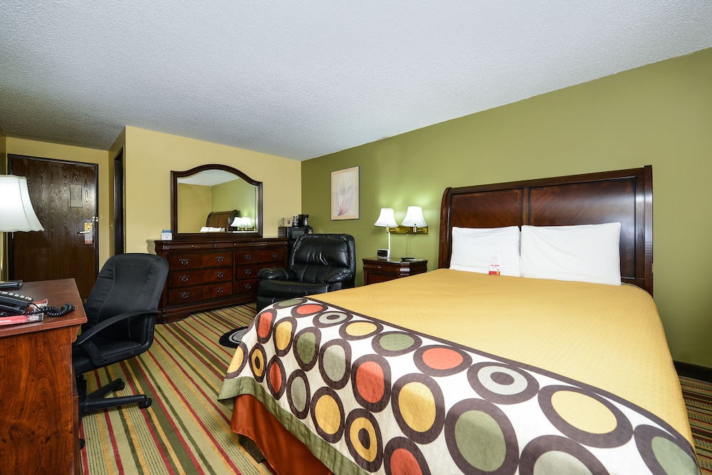 Super 8 by Wyndham Minot Airport - photo 20