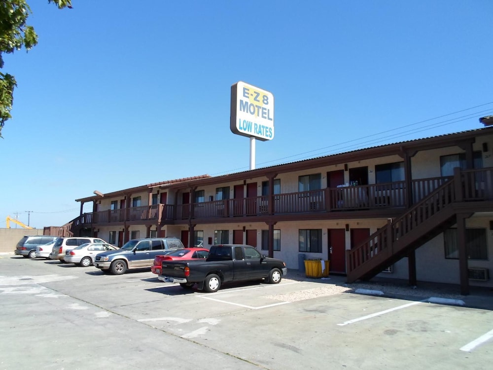 E Z 8 Motel Newark - photo 34