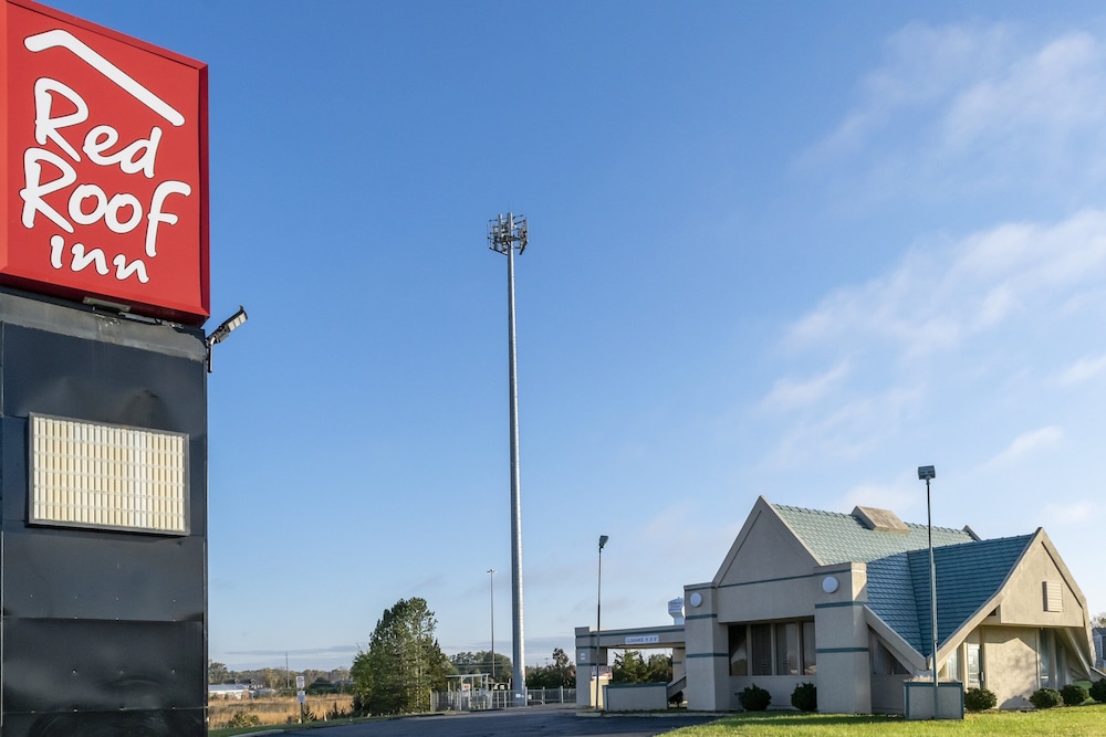 Red Roof Inn Richmond IN - photo 32