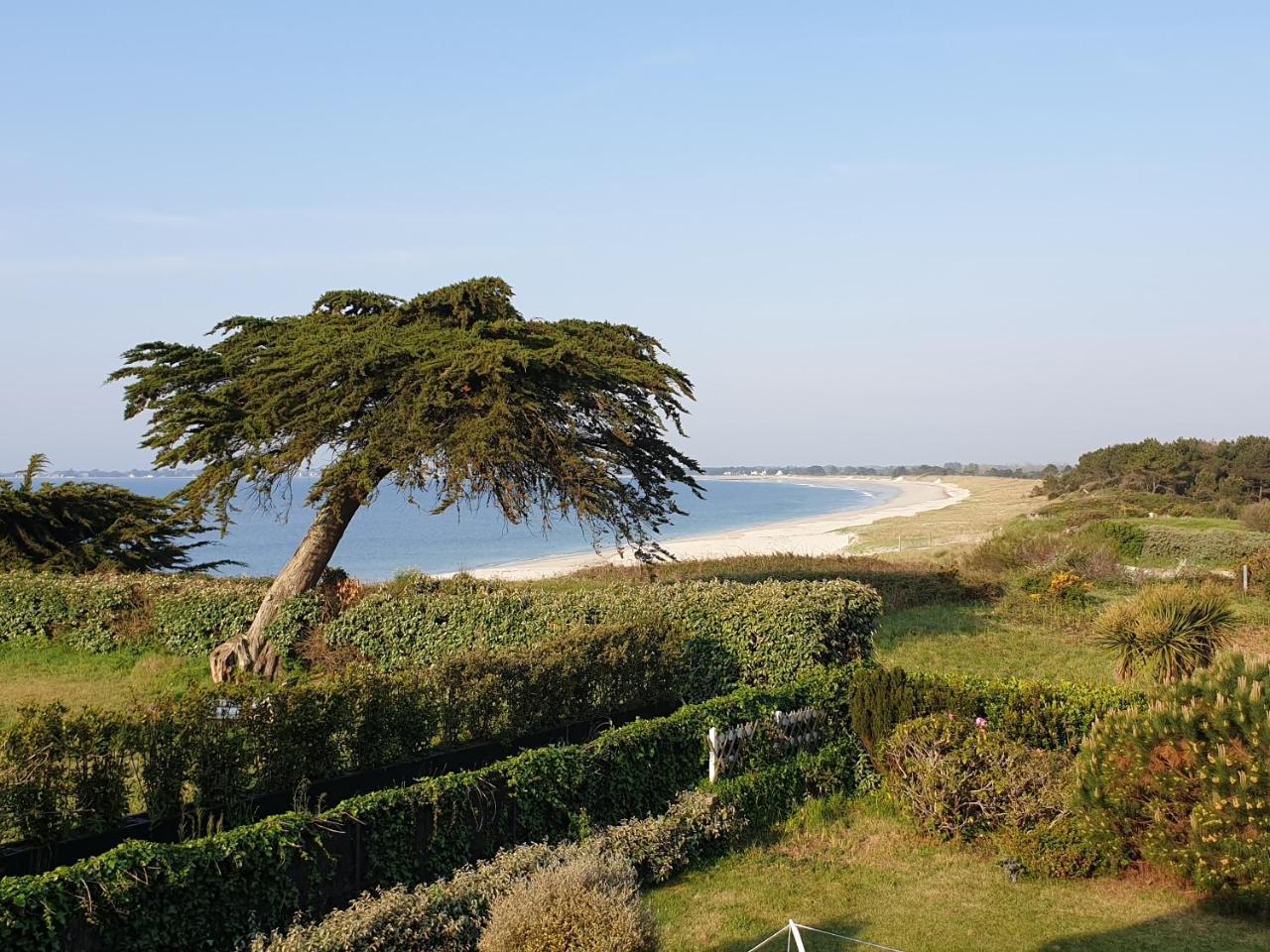 Menez Rhun - carbon neutral hotel in Combrit