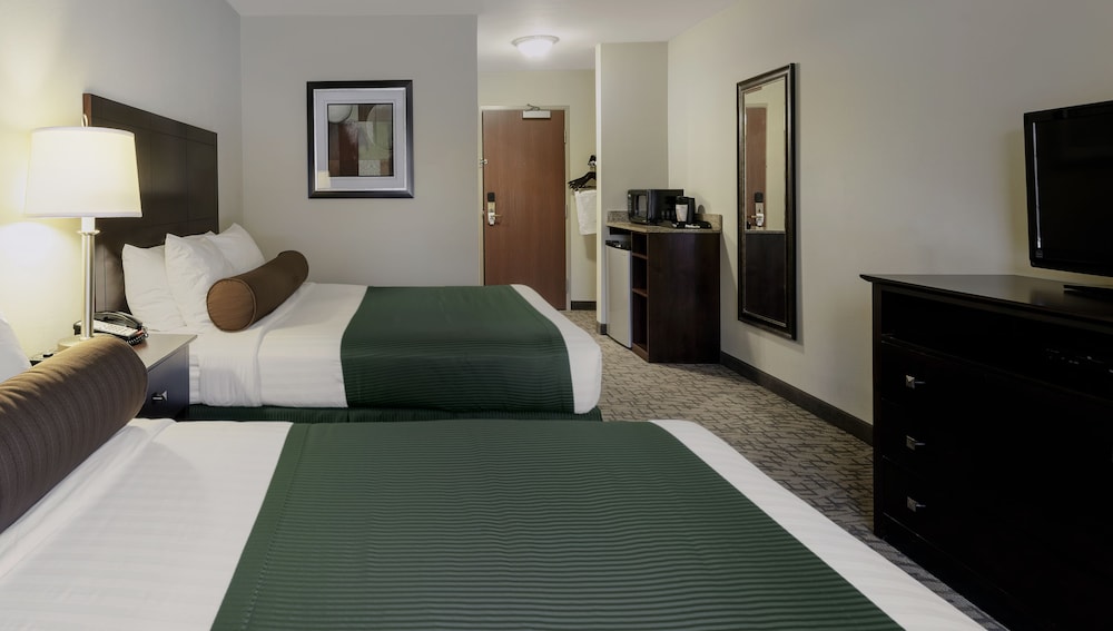Cobblestone Inn & Suites Durand - photo 11
