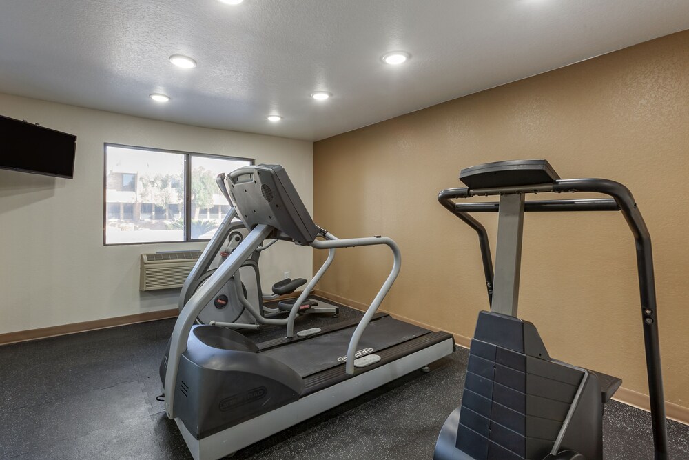 Quality Inn Phoenix Scottsdale West - photo 22