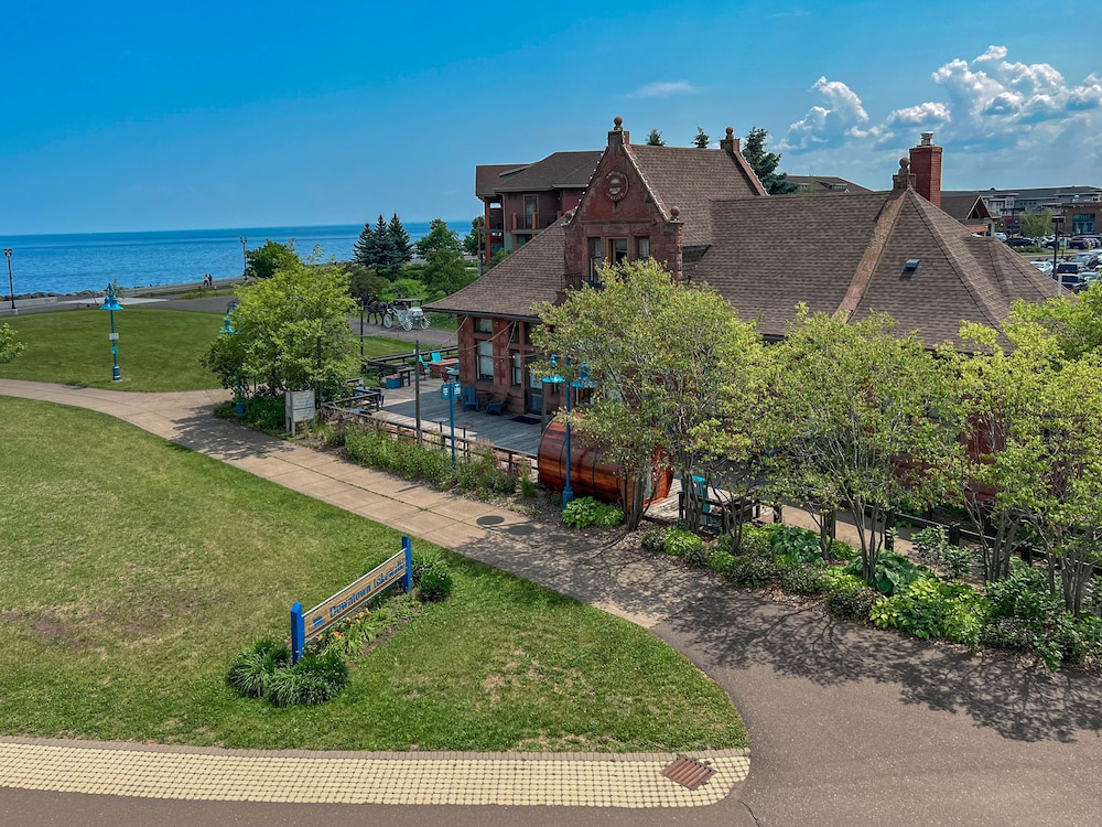 Endion Station Inn Hotel Next to Lake Superior - featured photo