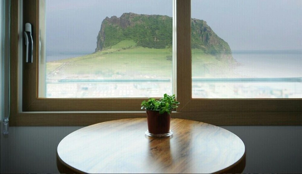 Seongsanpo love Pension — 4-Star Luxury Hotel in Seogwipo, South Korea
