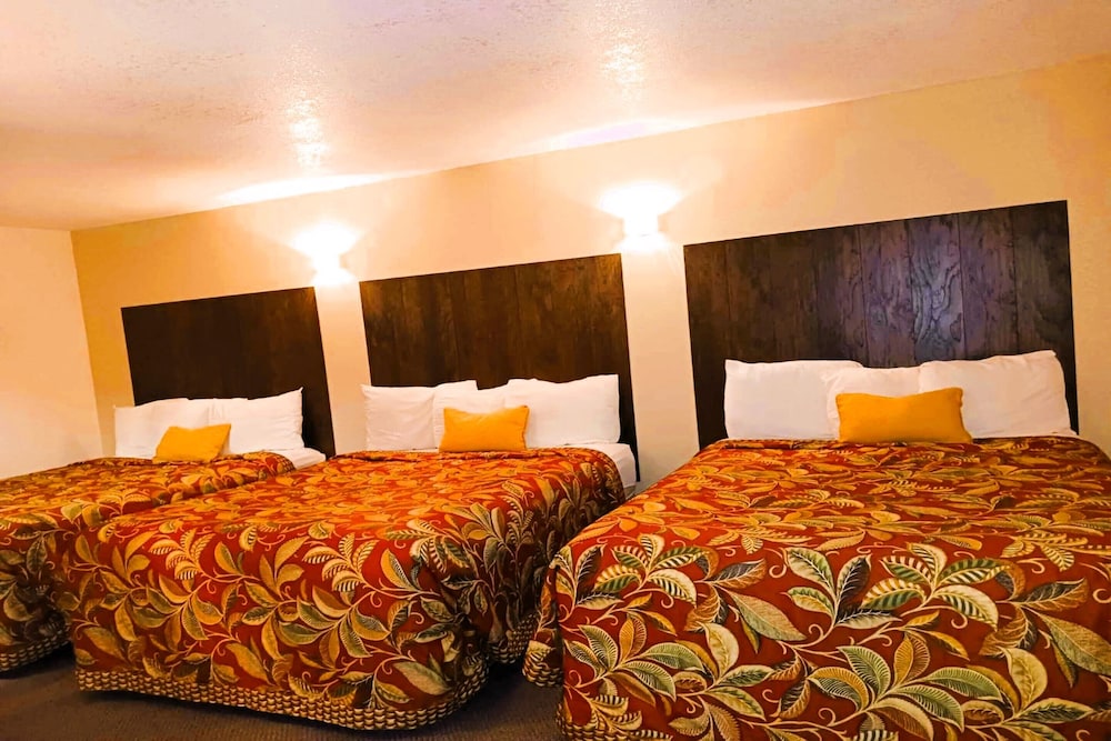 Hometown Inn By Oyo Lakin Ks - photo 8