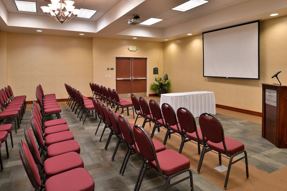 Holiday Inn Madison at The American Center by IHG - photo 56