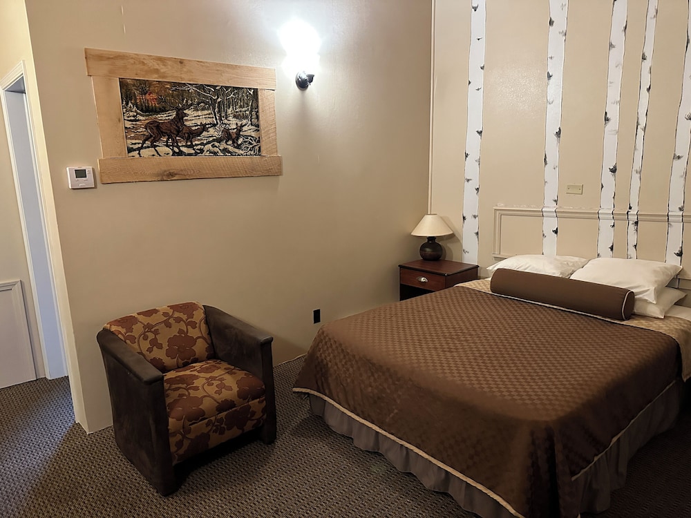Cedar Hill Lodge - photo 28