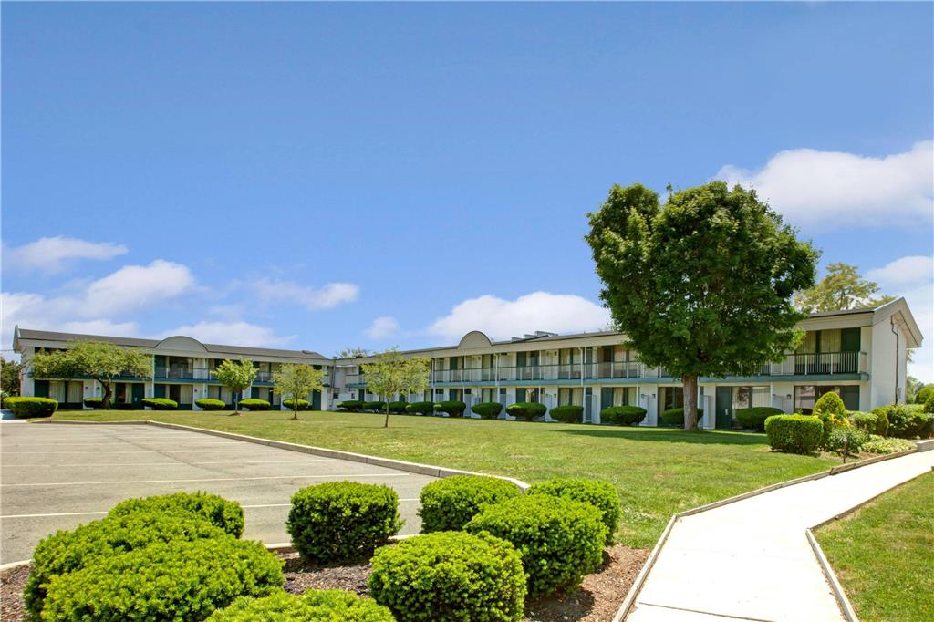 Days Inn by Wyndham Parsippany - photo 2