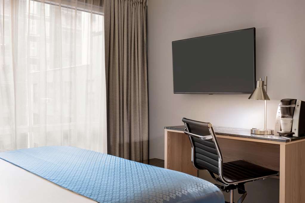 Wingate by Wyndham New York Midtown South 5th Ave - photo 11