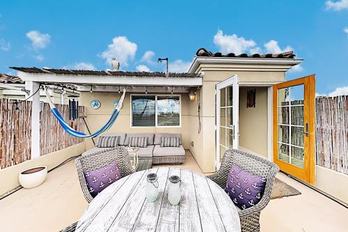 Westwood House — 4-Star Luxury Hotel in Oceanside, United States