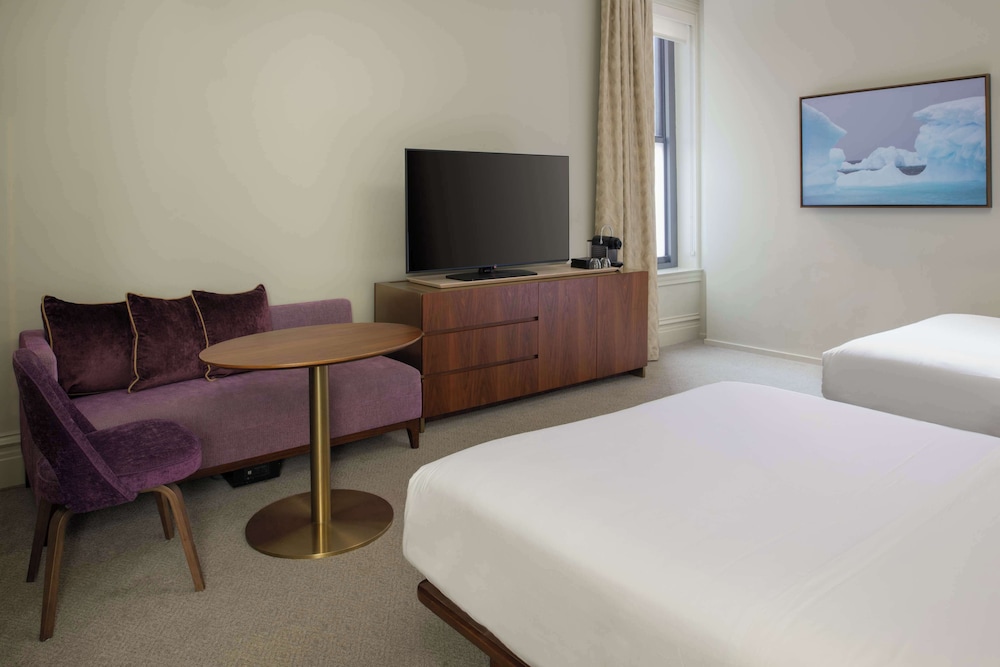 Hotel Savoy Kansas City Tapestry Collection by Hilton - photo 19