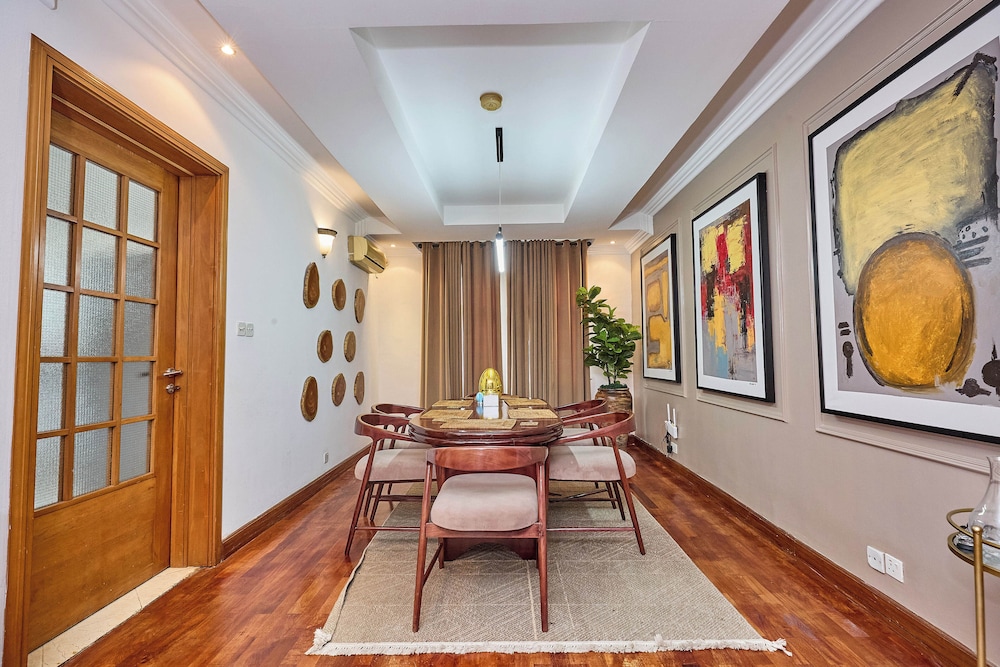 Lagos Residences 4Bed Ikoyi Hc — 4-Star Luxury Hotel in Lagos, Nigeria