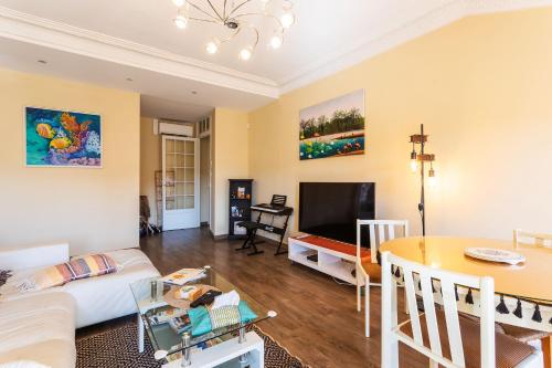 Centragence Modern Appartement — 4-Star Luxury Hotel in Nice, France