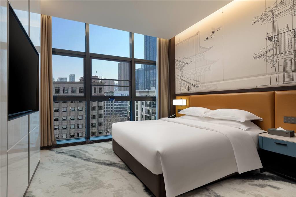 Days Wyndham Hotel Wuhan Hankou Railway Station — 4-Star Luxury Hotel in Wuhan, People's Republic of China
