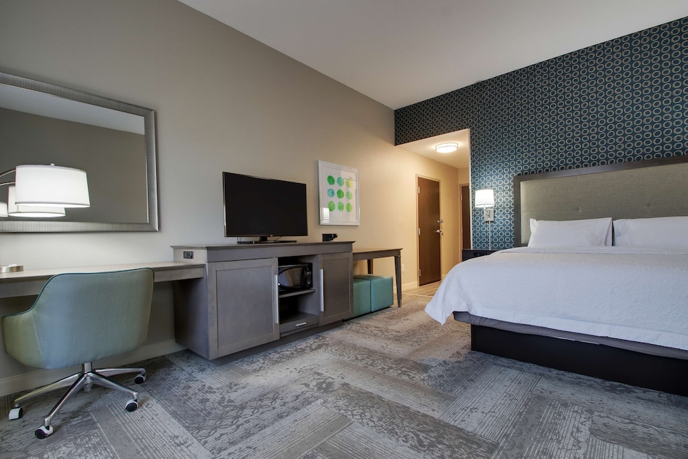 Hampton Inn & Suites Knightdale Raleigh - photo 21