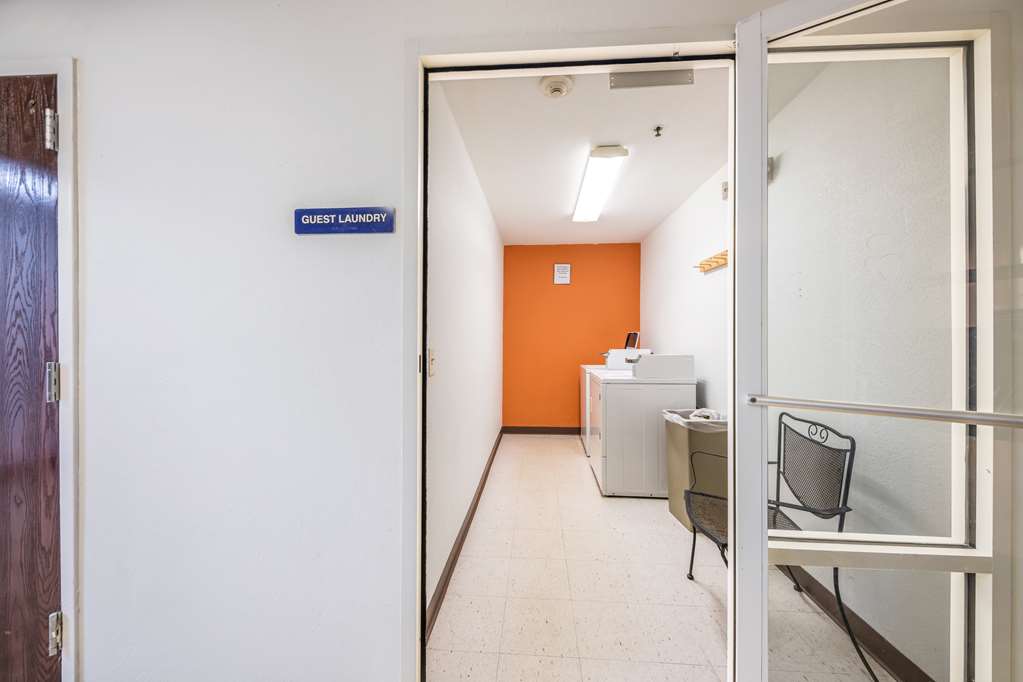 Americas Best Value Inn & Suites Brunswick - photo 26