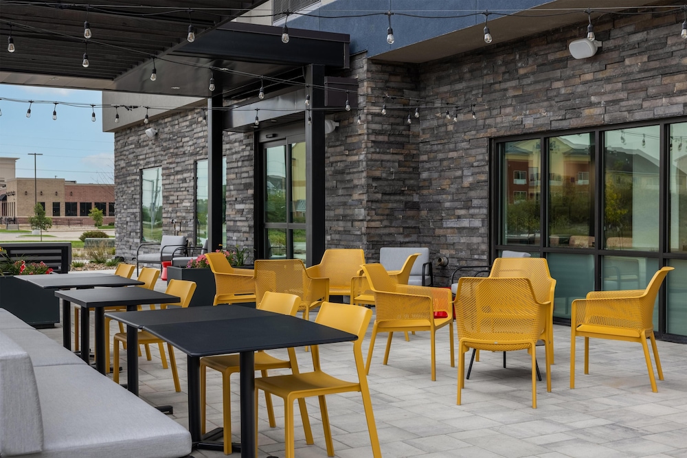 Home2 Suites By Hilton Ames - photo 24