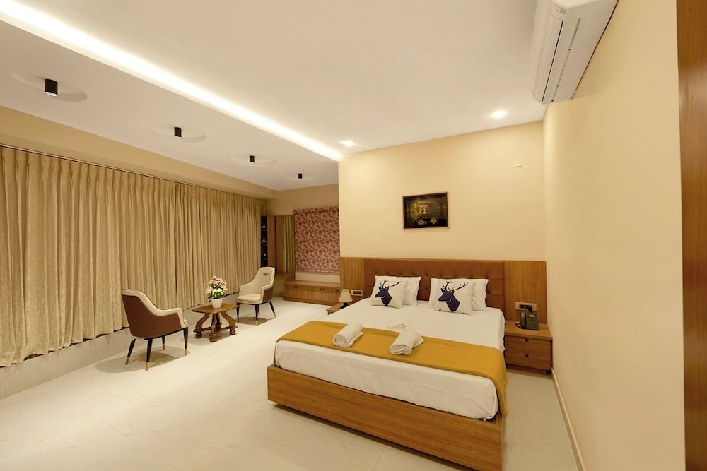 Pn Stays - carbon neutral hotel in Ponneri