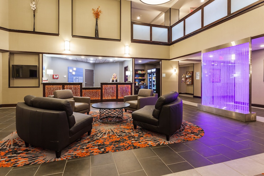 Holiday Inn Express Hotel & Suites Rapid City by IHG - photo 5
