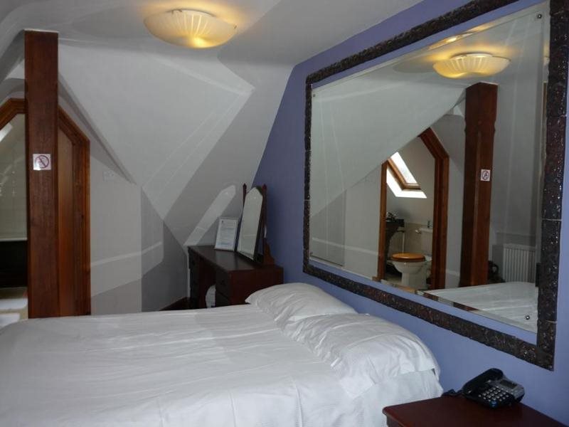 Madonna Halley Hotel — Edgware — photo 2