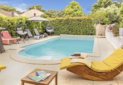 VILLA 4 Piscine privAce et accA s direct A la Mer. — 4-Star Luxury Hotel in Cervione, France