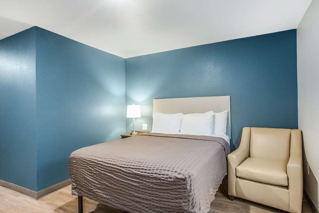 WoodSpring Suites Atlanta McDonough - photo 25
