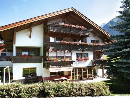 Landhaus Sepp Santer — 4-Star Luxury Hotel in Soelden, Austria