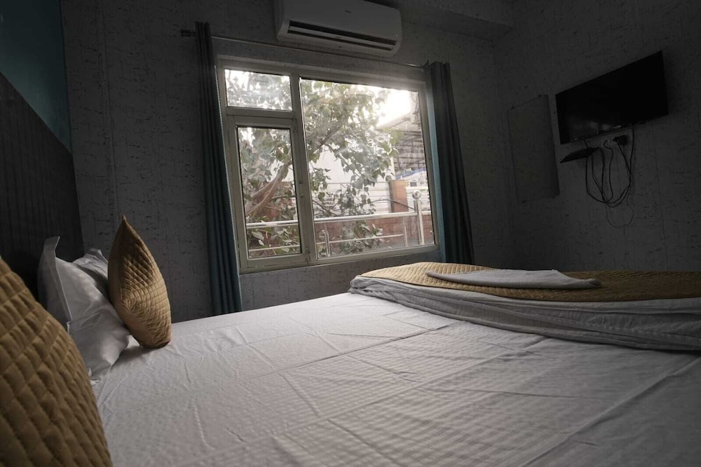 Hotel Ananta Inn — Narendranagar