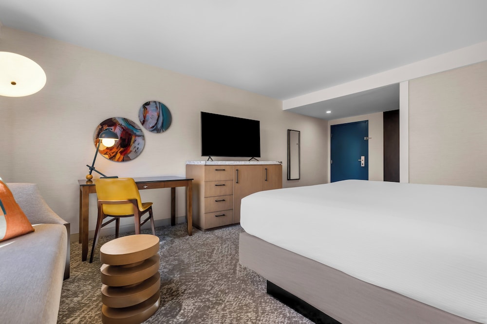 Voco Laguna Hills - photo 17