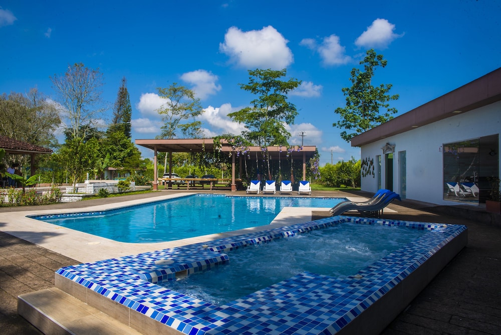 Finca Hotel Rosa Antonia — Calarca