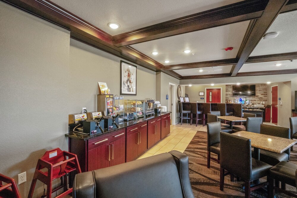 Cobblestone Inn & Suites Boise City - photo 44