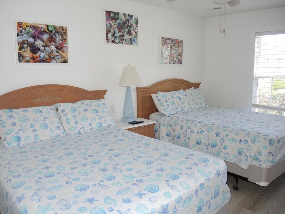 Beautiful Ground Floor Golf Resort Villa 1503 Steps from the Pool by RedAwning — Calabash — photo 2