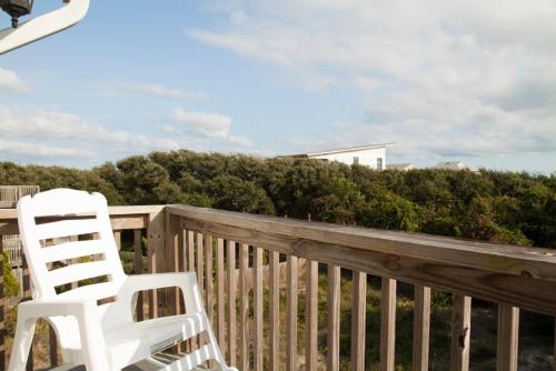 Saltwater Gospel by Oak Island Accommodations - photo 25