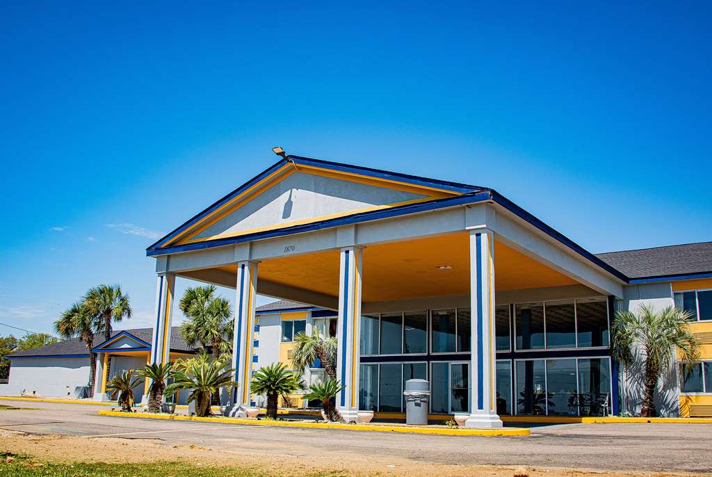 Super 8 by Wyndham Biloxi - photo 7