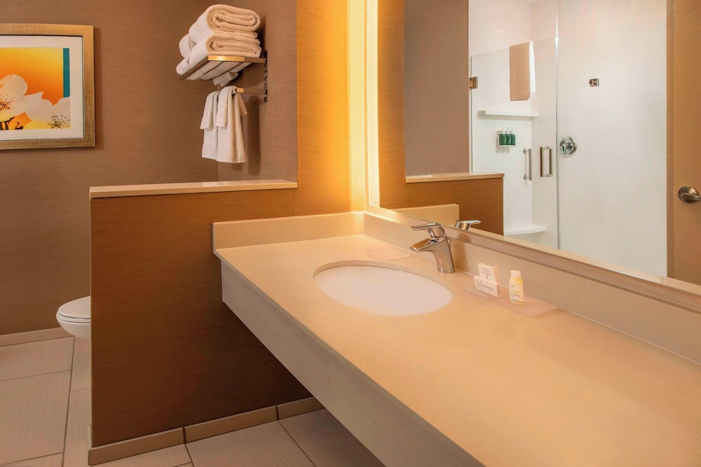 Fairfield Inn & Suites by Marriott Harrisburg International Airport - photo 18