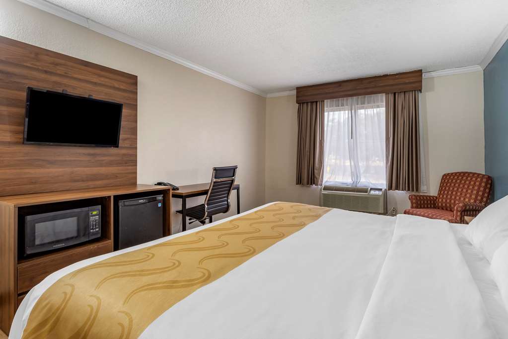 Quality Inn & Suites Ft. Jackson Maingate - photo 10